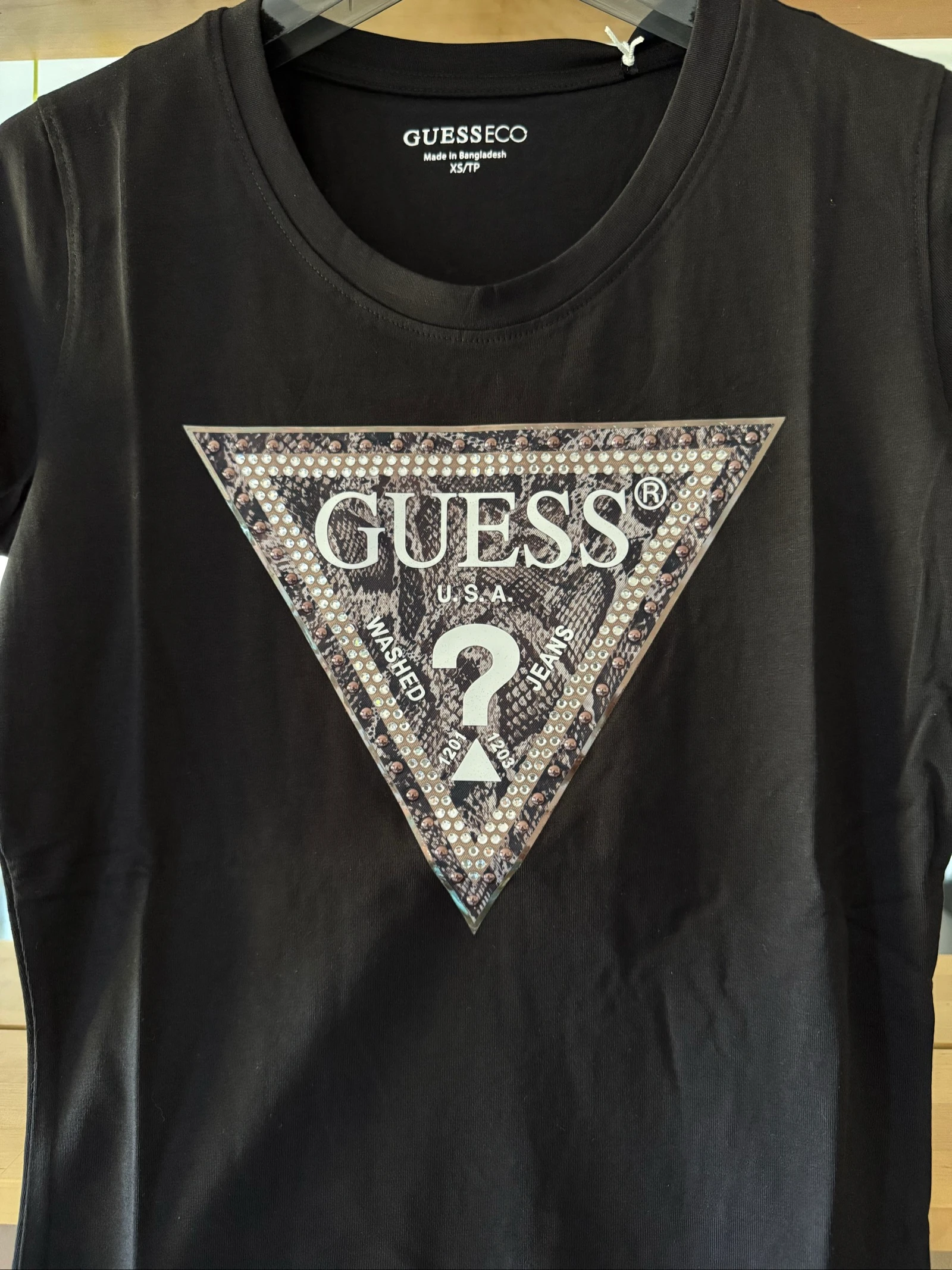 Guess women's XS new t-shirt with tags – Black – Rhinestone logo – Original packaging – photo 4
